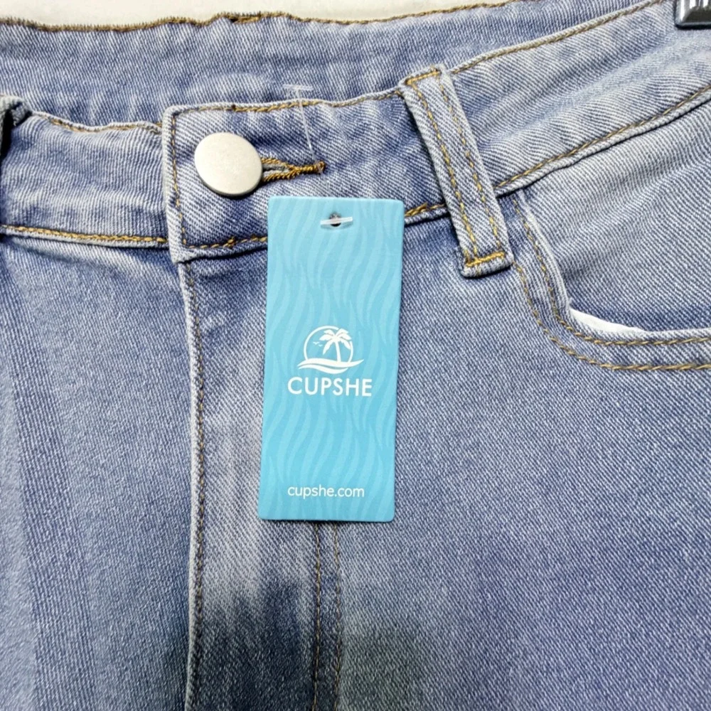 Cupshe Jeans Wide Leg Light Wash Blue Raw Hem Size Medium - Picture 3 of 10